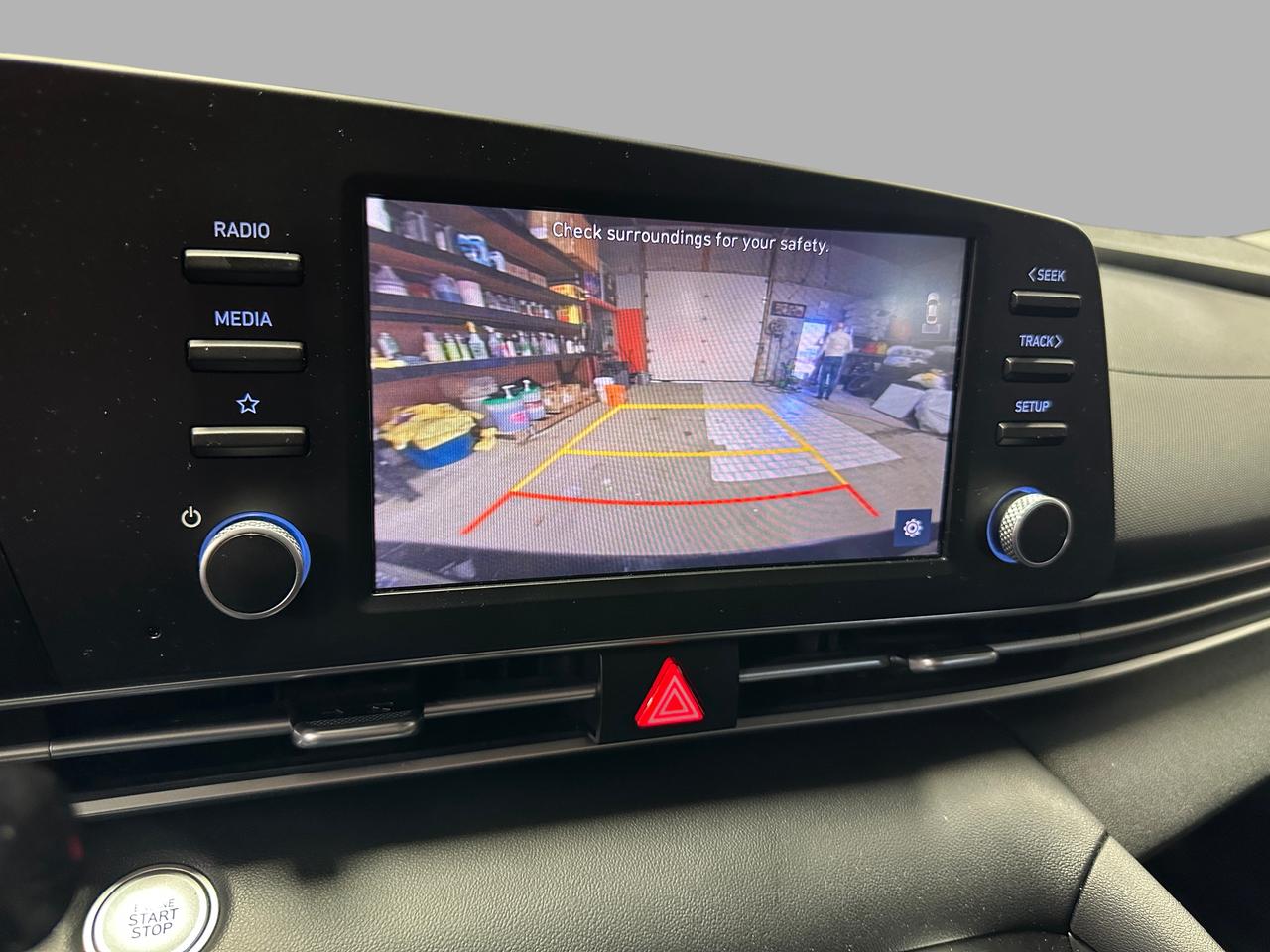 2023 Hyundai Elantra PREFERRED | BLUETOOTH | HEATED SEATS | BACK UP CAM Photo
