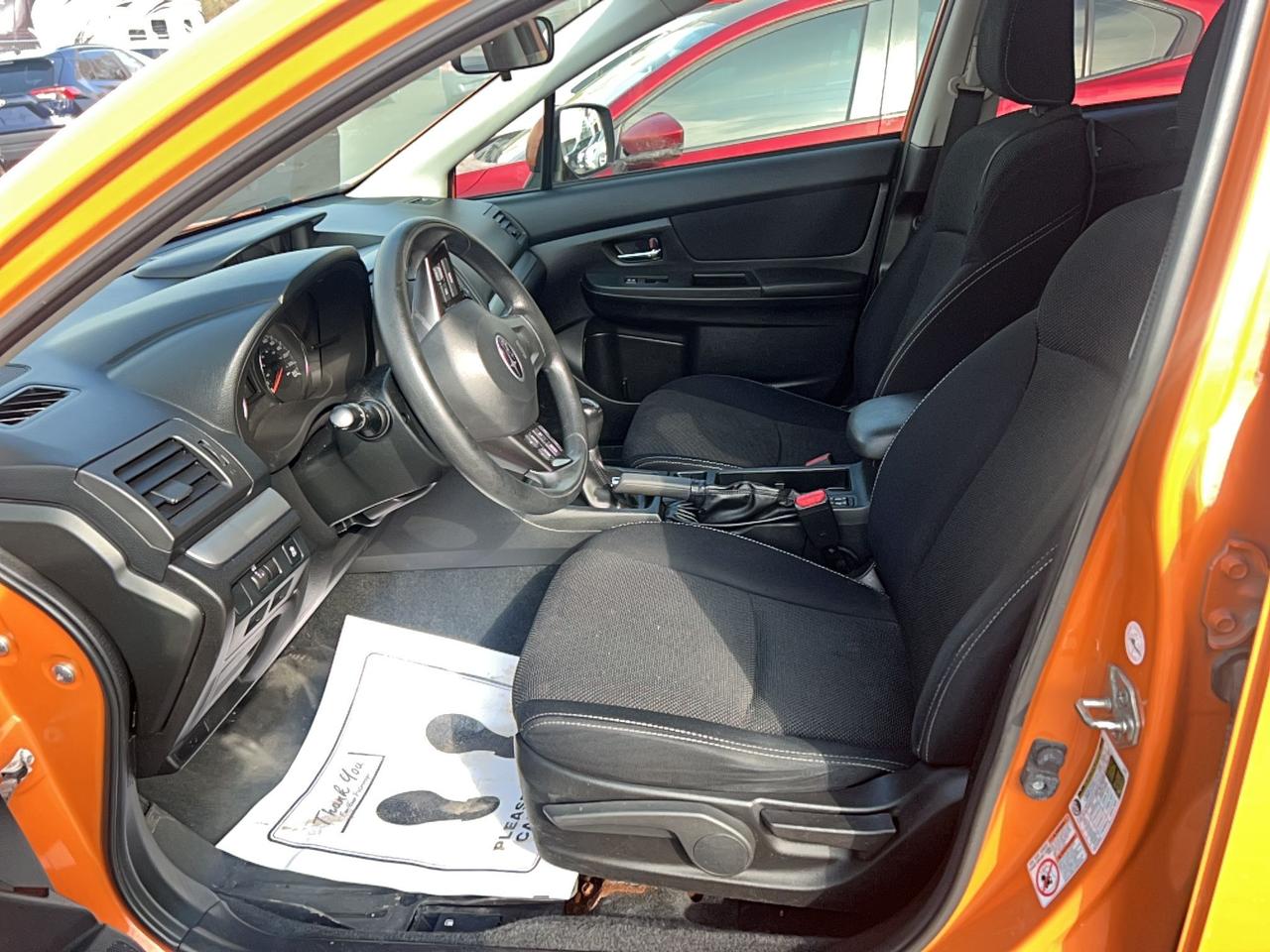 2013 Subaru XV Crosstrek 2.0i w/Touring Pkg Photo