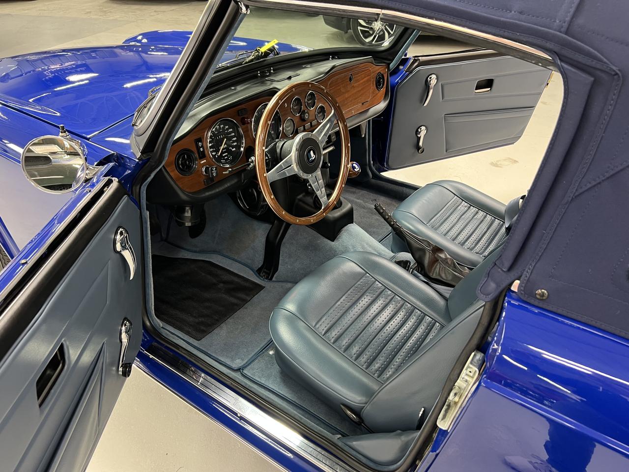 1976 Triumph TR6 w/Overdrive Photo4