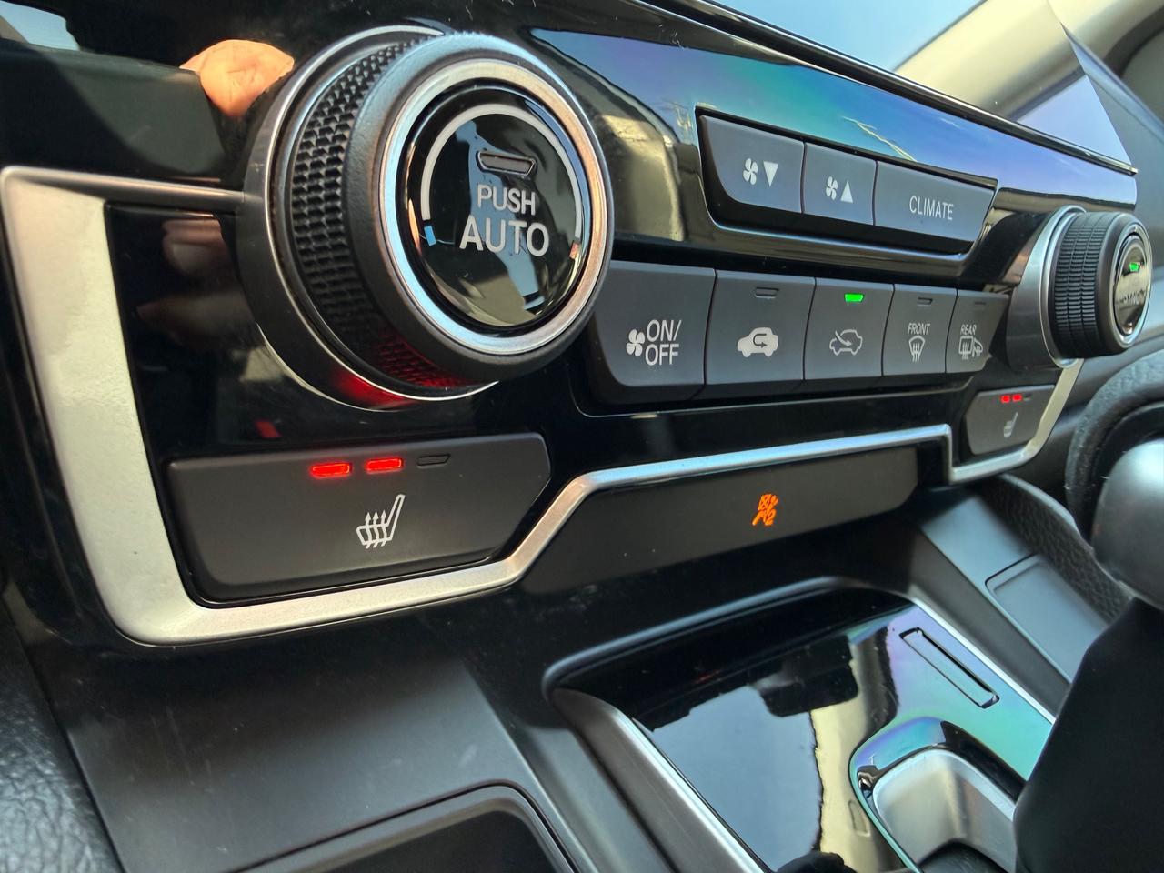 2017 Honda CR-V LX Heated Seats! AutoStart! Photo