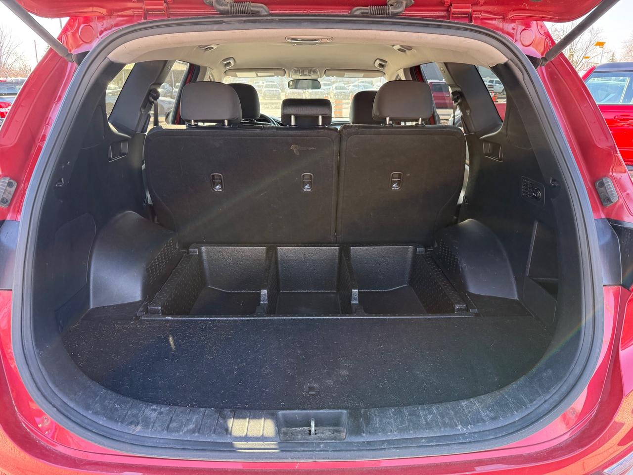 2019 Hyundai Santa Fe ESSENTIAL Heated Steering and Seats! Photo