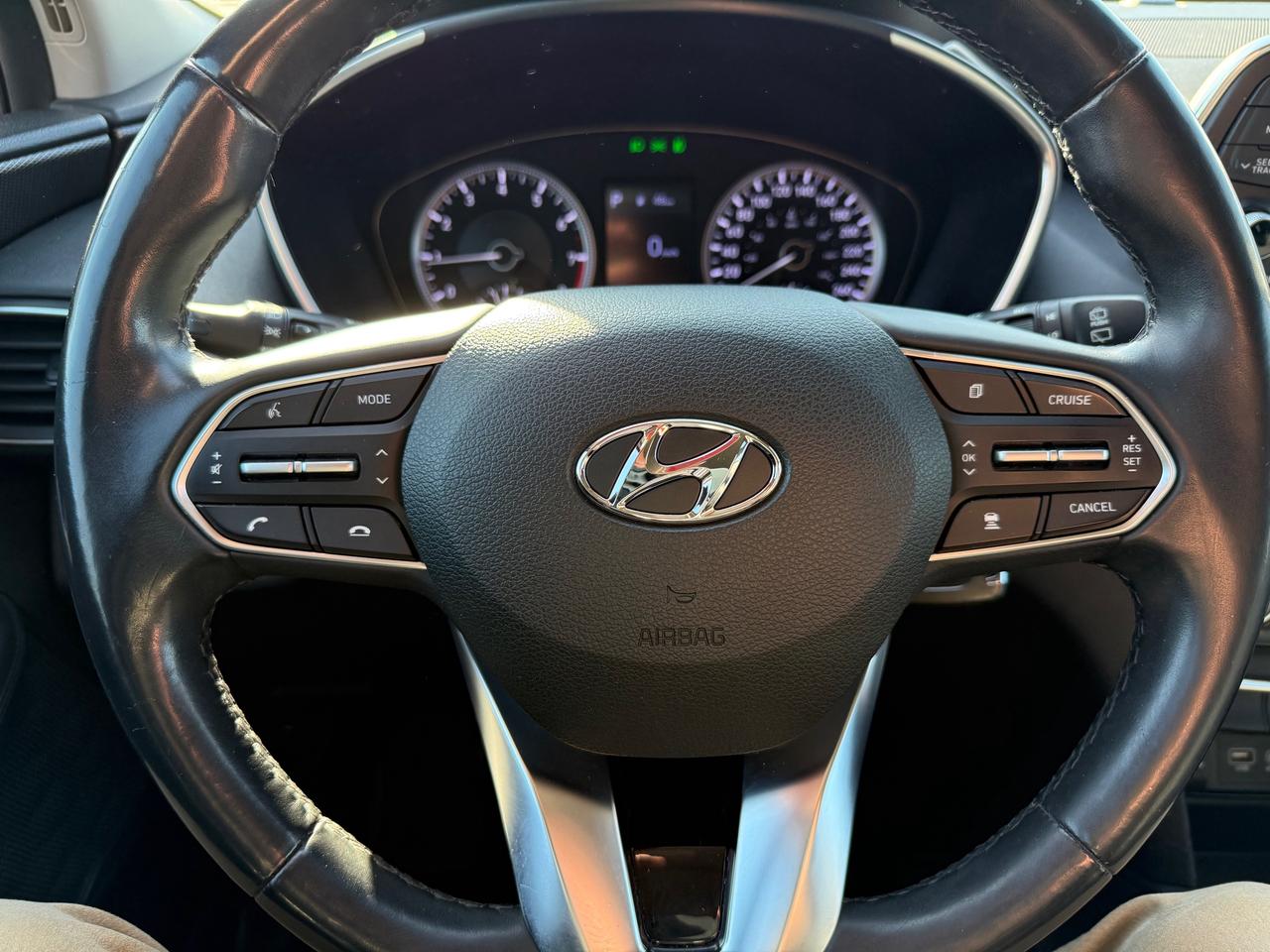 2019 Hyundai Santa Fe ESSENTIAL Heated Steering and Seats! Photo