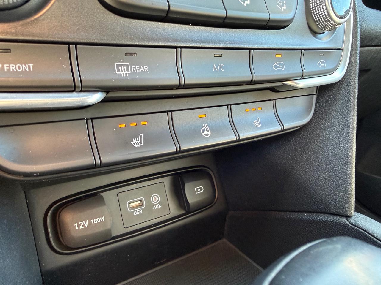 2019 Hyundai Santa Fe ESSENTIAL Heated Steering and Seats! Photo