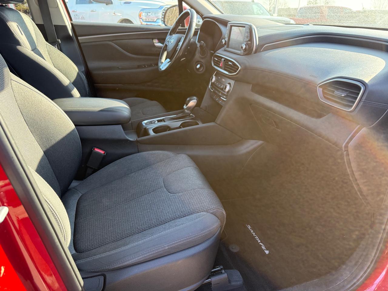 2019 Hyundai Santa Fe ESSENTIAL Heated Steering and Seats! Photo