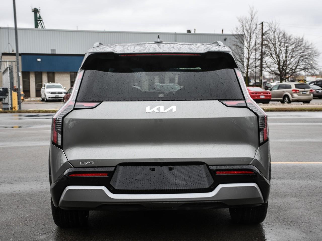 2026 Kia EV9 2026 Kia EV9 – Land w/Premium Package | 1.99% up to 60 months OAC | Dealership Demo Photo