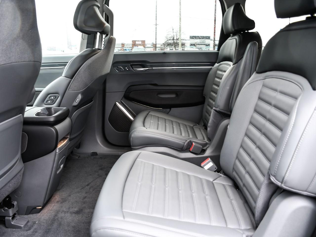 2026 Kia EV9 2026 Kia EV9 – Land w/Premium Package | 1.99% up to 60 months OAC | Dealership Demo Photo