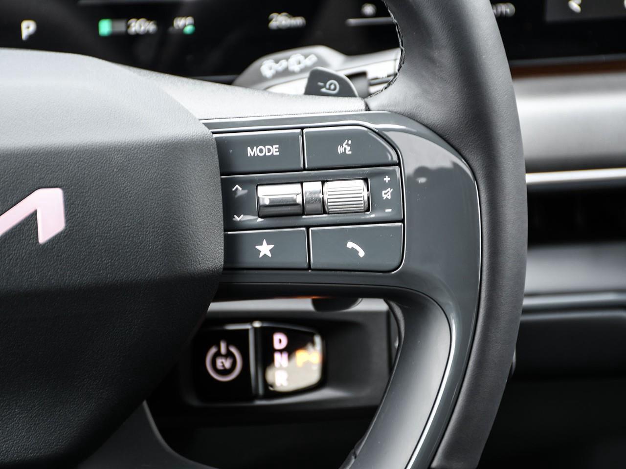 2026 Kia EV9 2026 Kia EV9 – Land w/Premium Package | 1.99% up to 60 months OAC | Dealership Demo Photo