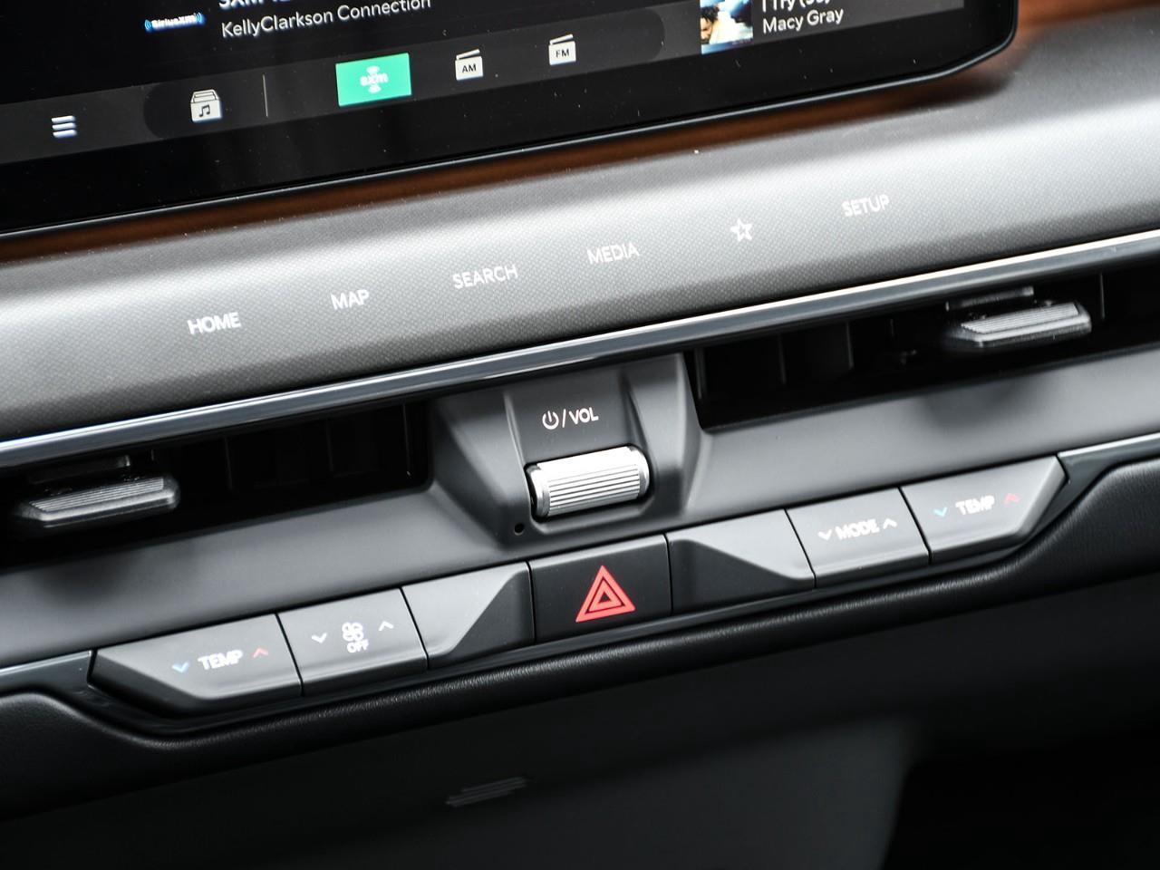 2026 Kia EV9 2026 Kia EV9 – Land w/Premium Package | 1.99% up to 60 months OAC | Dealership Demo Photo