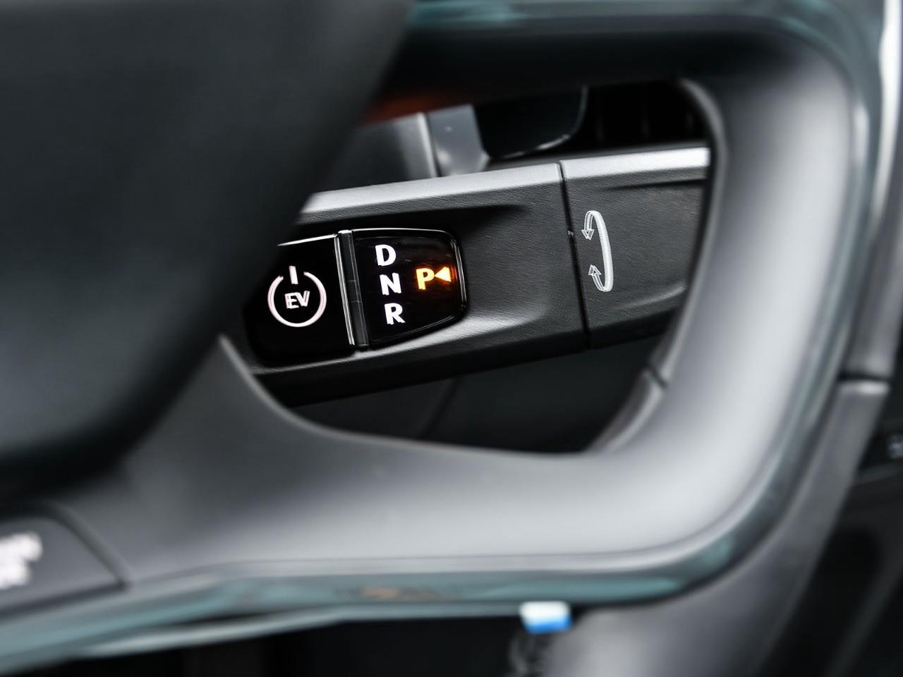2026 Kia EV9 2026 Kia EV9 – Land w/Premium Package | 1.99% up to 60 months OAC | Dealership Demo Photo