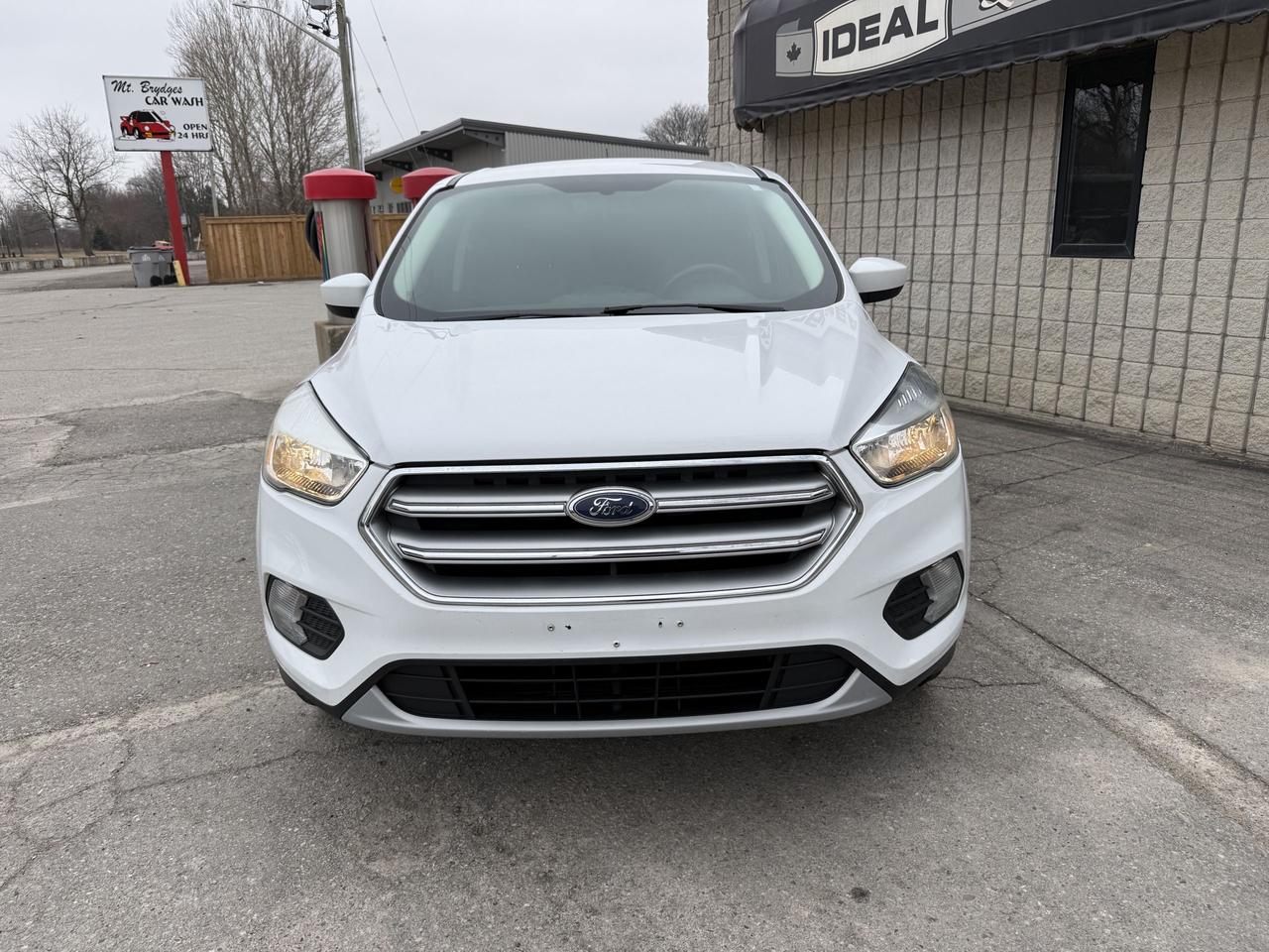 2017 Ford Escape SE Photo