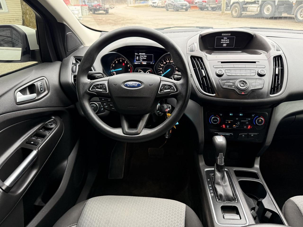 2017 Ford Escape SE Photo