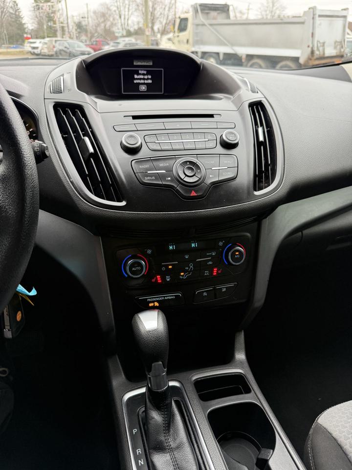 2017 Ford Escape SE Photo