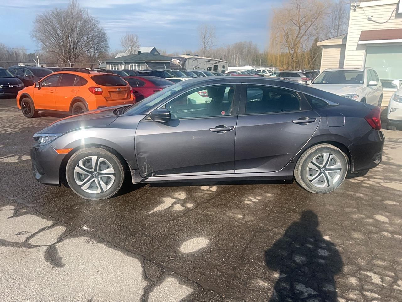 2017 Honda Civic LX Photo