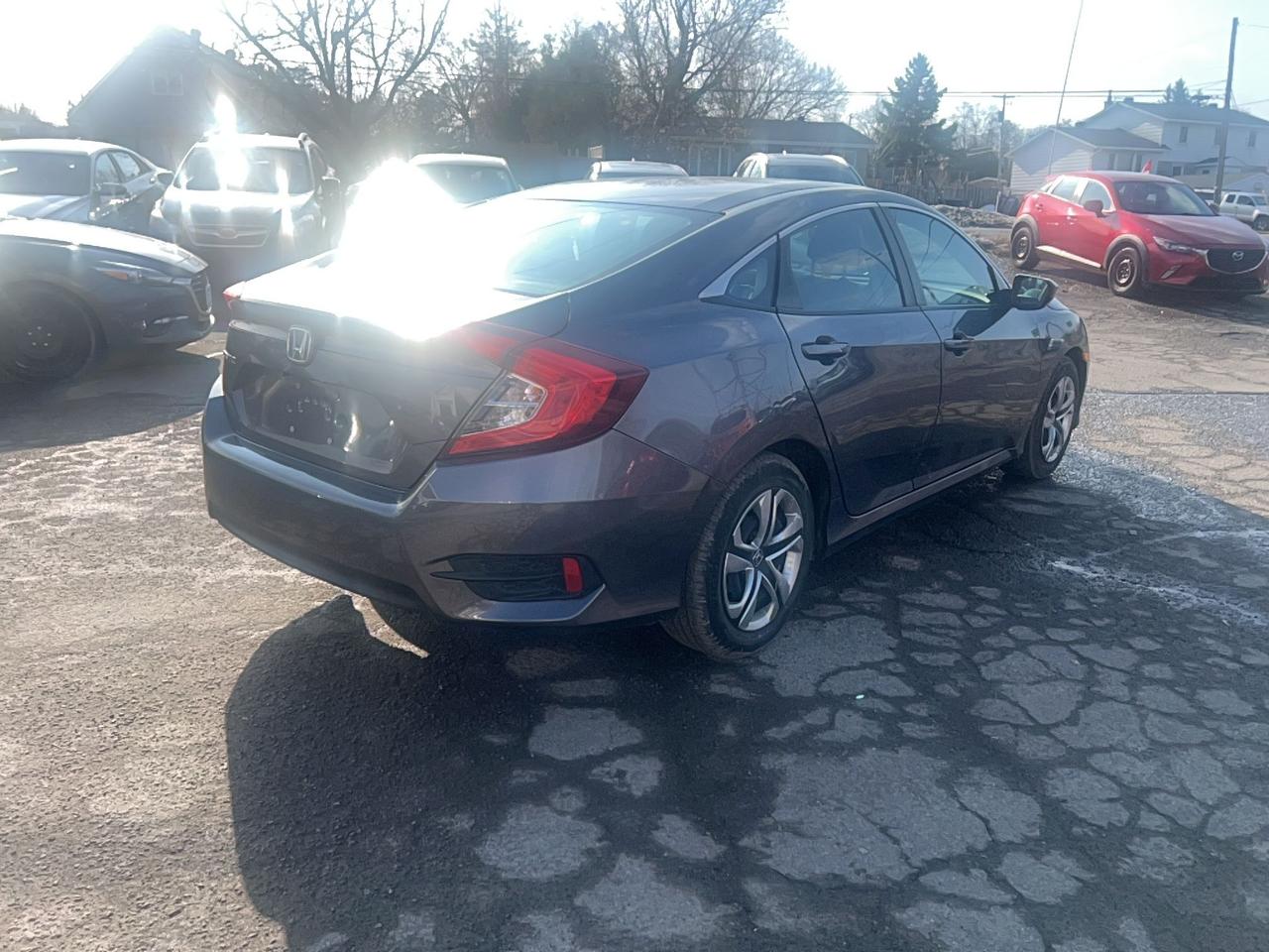 2017 Honda Civic LX Photo