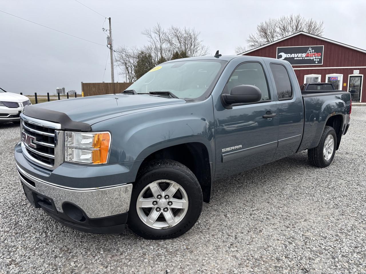 2013 GMC Sierra 1500 SLE Ext. Cab 2WD Photo