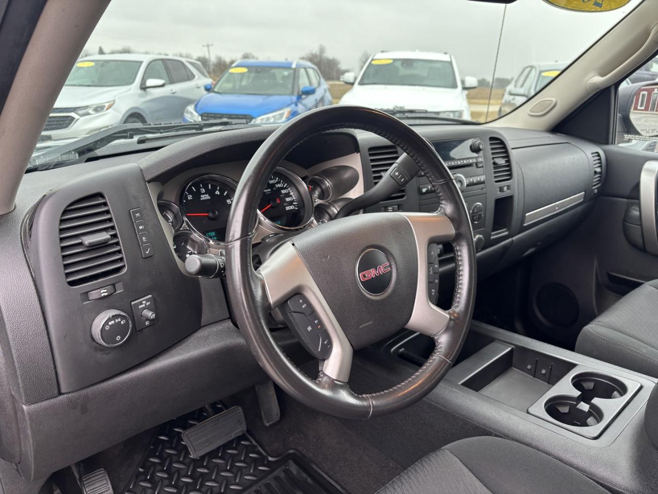 2013 GMC Sierra 1500 SLE Ext. Cab 2WD Photo