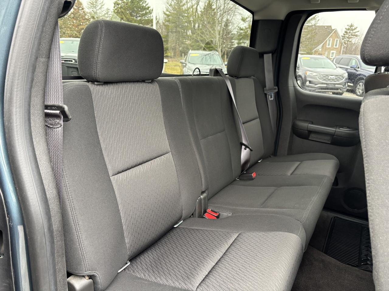 2013 GMC Sierra 1500 SLE Ext. Cab 2WD Photo