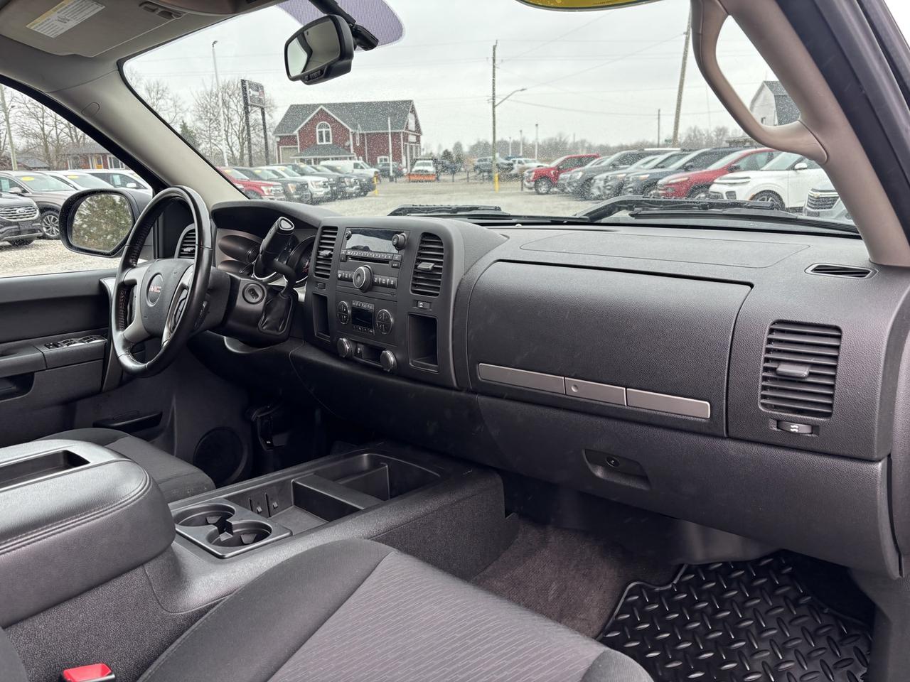 2013 GMC Sierra 1500 SLE Ext. Cab 2WD Photo