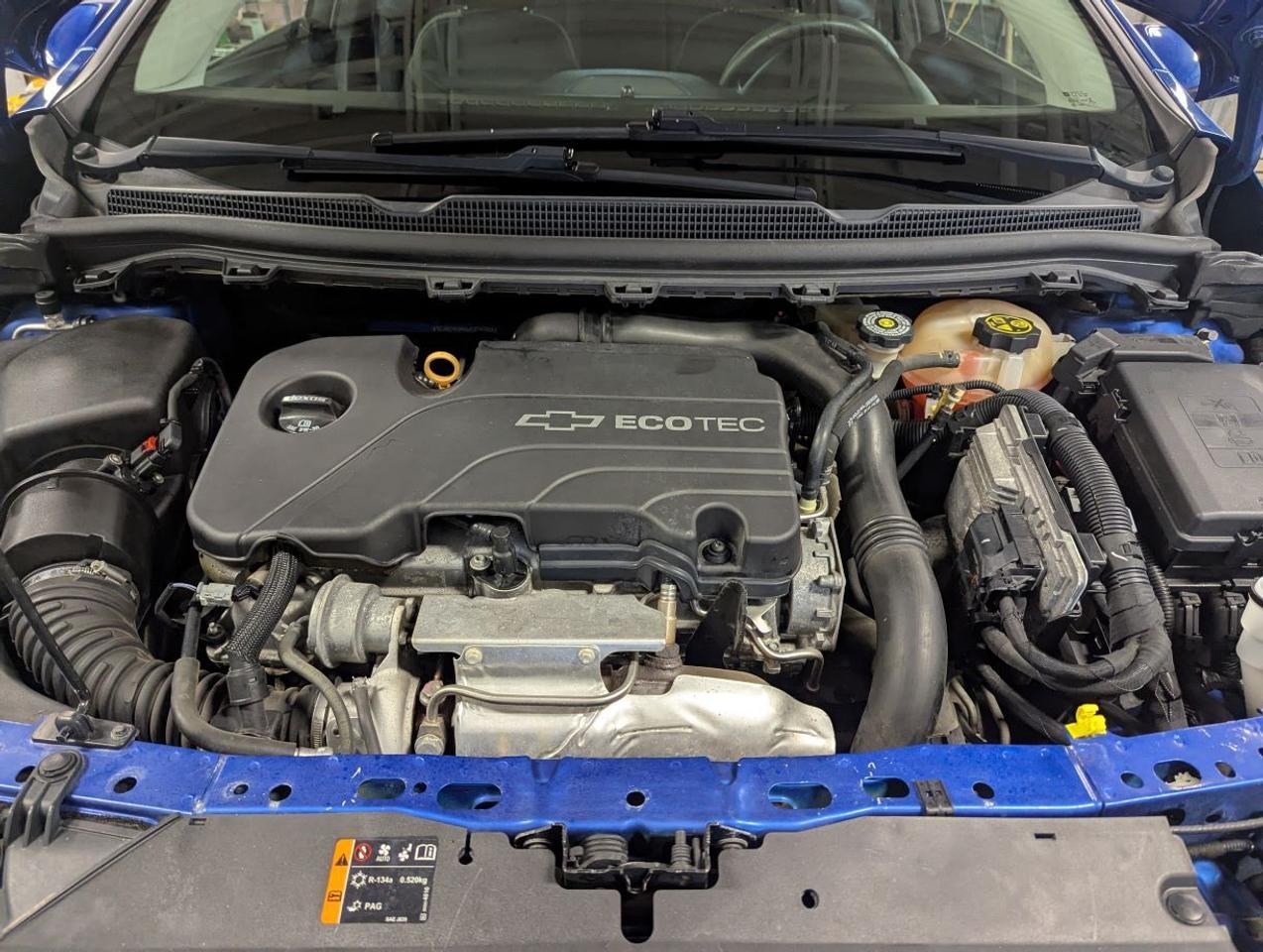 2017 Chevrolet Cruze LT WITH 1.4L TURBO!! Photo