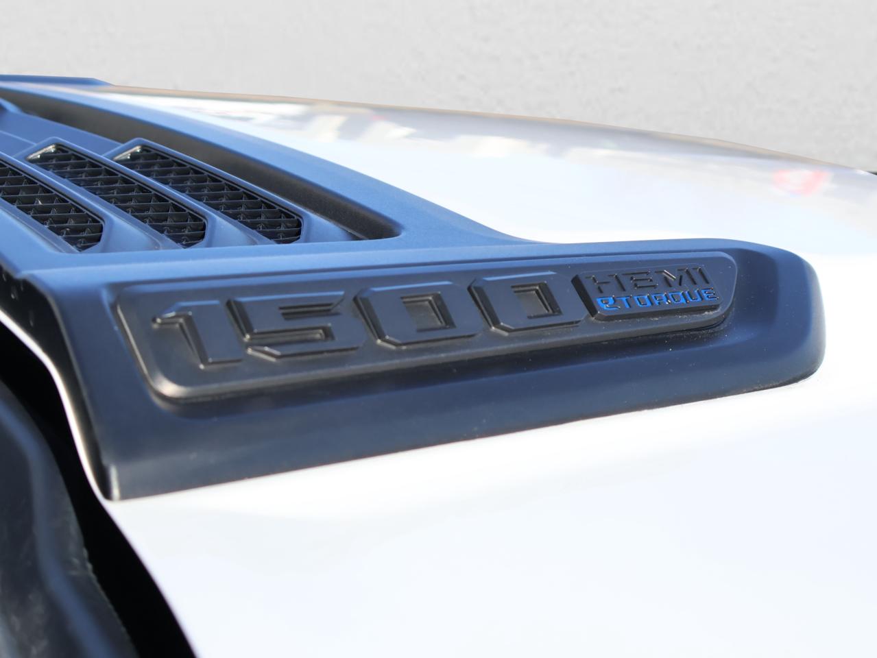 2022 RAM 1500 GT-SPORT HEMI CREW 4WD CERTIFIED *1 OWNER*ACCIDENT FREE* CAMERA NAV BLUETOOTH LEATHER HEATED SEATS CRUISE ALLOYS Photo