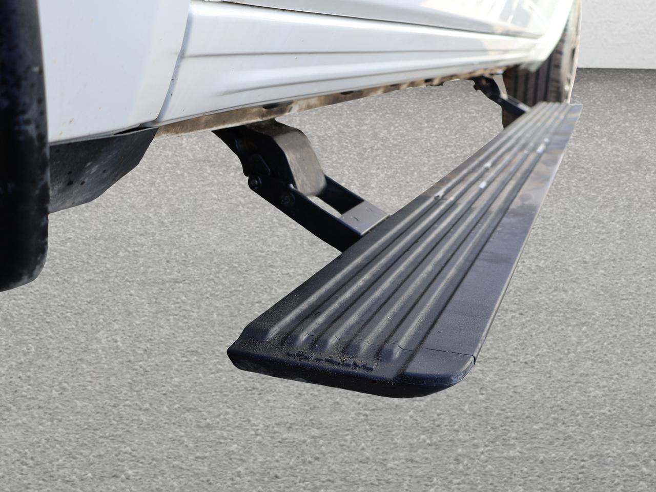 2022 RAM 1500 GT-SPORT HEMI CREW 4WD CERTIFIED *1 OWNER*ACCIDENT FREE* CAMERA NAV BLUETOOTH LEATHER HEATED SEATS CRUISE ALLOYS Photo