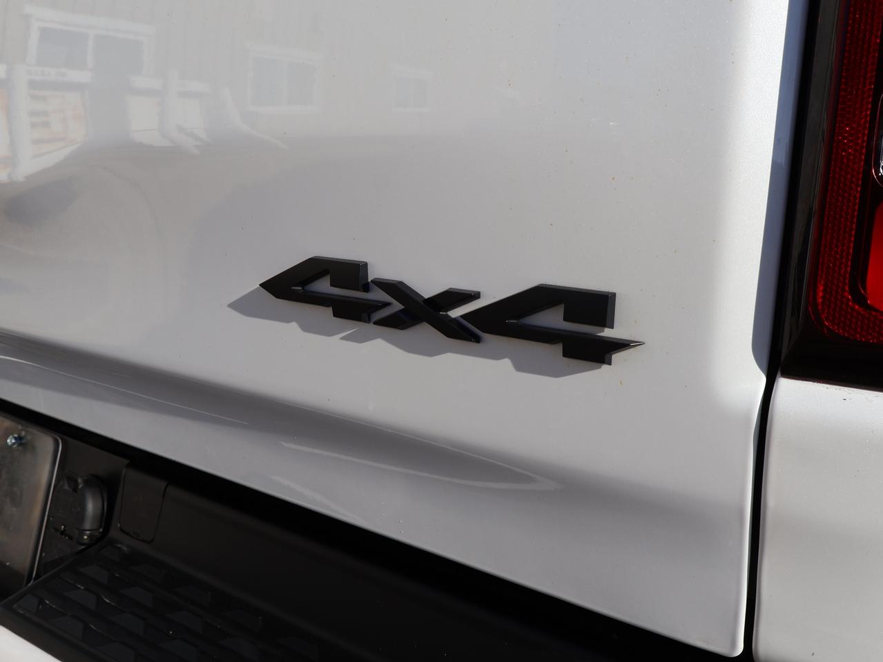 2022 RAM 1500 GT-SPORT HEMI CREW 4WD CERTIFIED *1 OWNER*ACCIDENT FREE* CAMERA NAV BLUETOOTH LEATHER HEATED SEATS CRUISE ALLOYS Photo