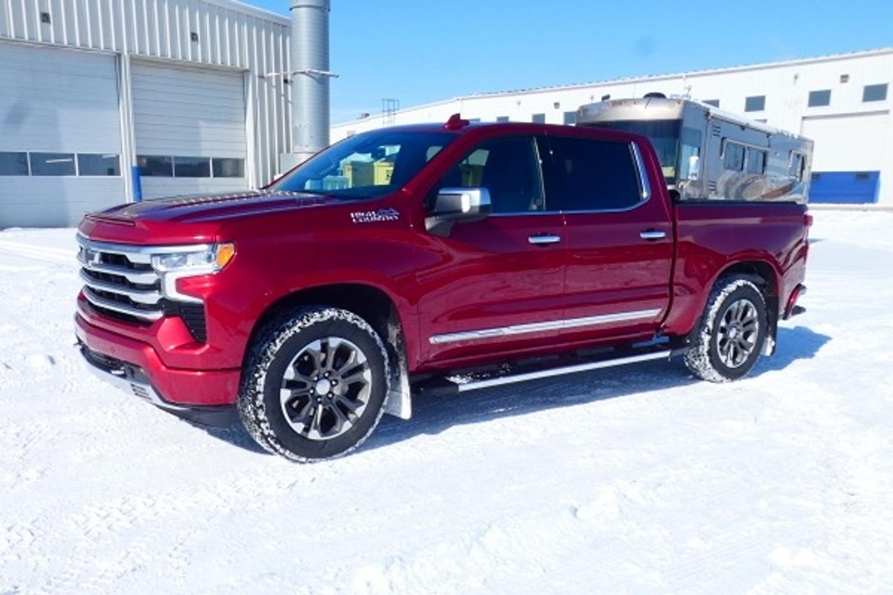 2023 Chevrolet Silverado 1500 High Country DURA DIESEL Crew w/H&C L, NAV, BUC - Photo #1