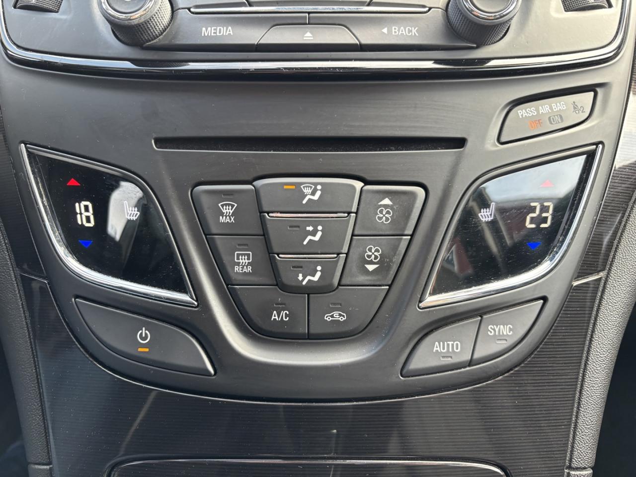 2016 Buick Regal Premium I Photo