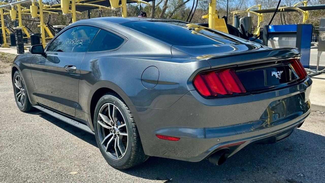2016 Ford Mustang * DEALER SERVICED * MANUAL ECOBOOST Photo