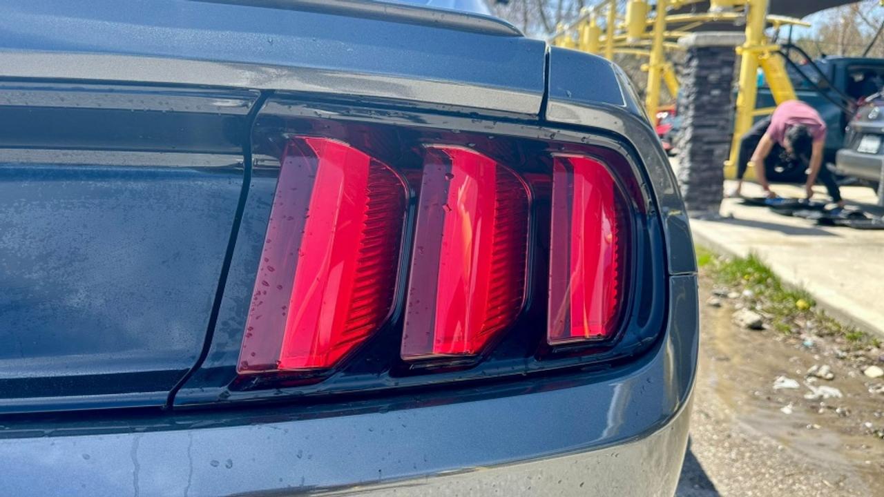 2016 Ford Mustang * DEALER SERVICED * MANUAL ECOBOOST Photo
