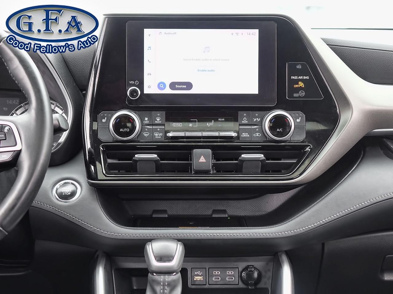 2023 Toyota Highlander XLE MODEL, AWD, 7 PASSENGER, SUNROOF, LEATHER SEAT Photo