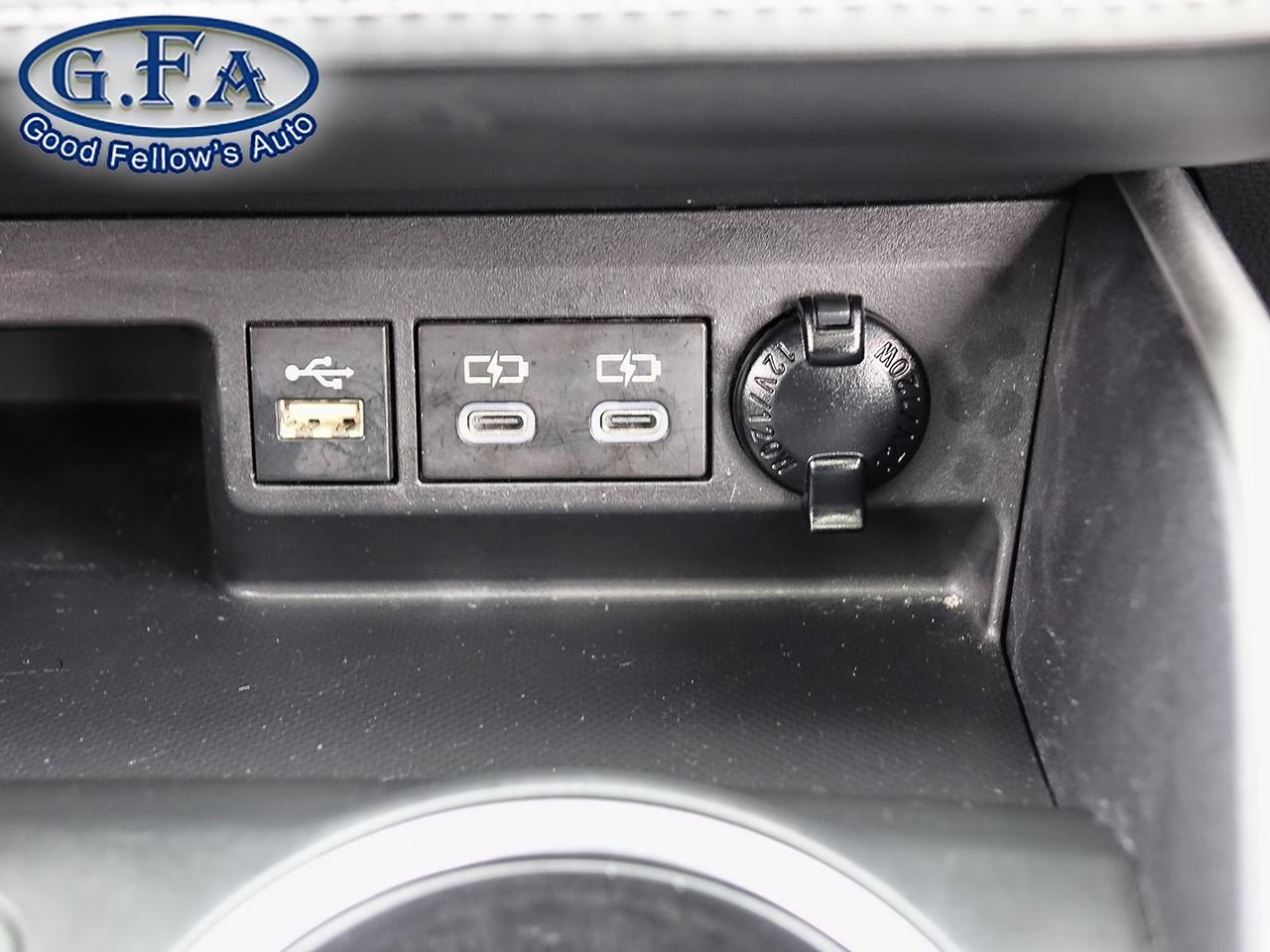 2023 Toyota Highlander XLE MODEL, AWD, 7 PASSENGER, SUNROOF, LEATHER SEAT Photo19