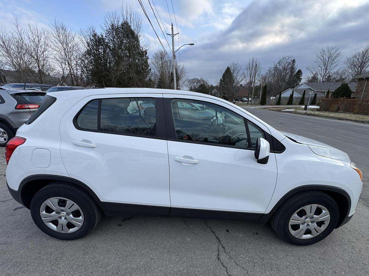 2016 Chevrolet Trax Fwd 4dr Ls - Photo #9