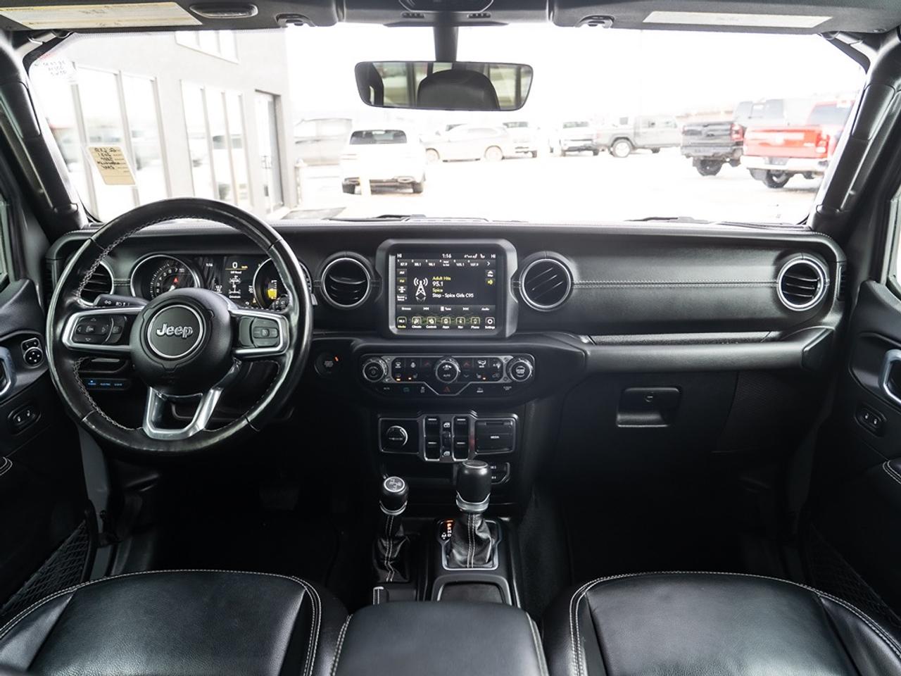2021 Jeep Wrangler Unlimited Sahara 4X4 Hybrid Photo6