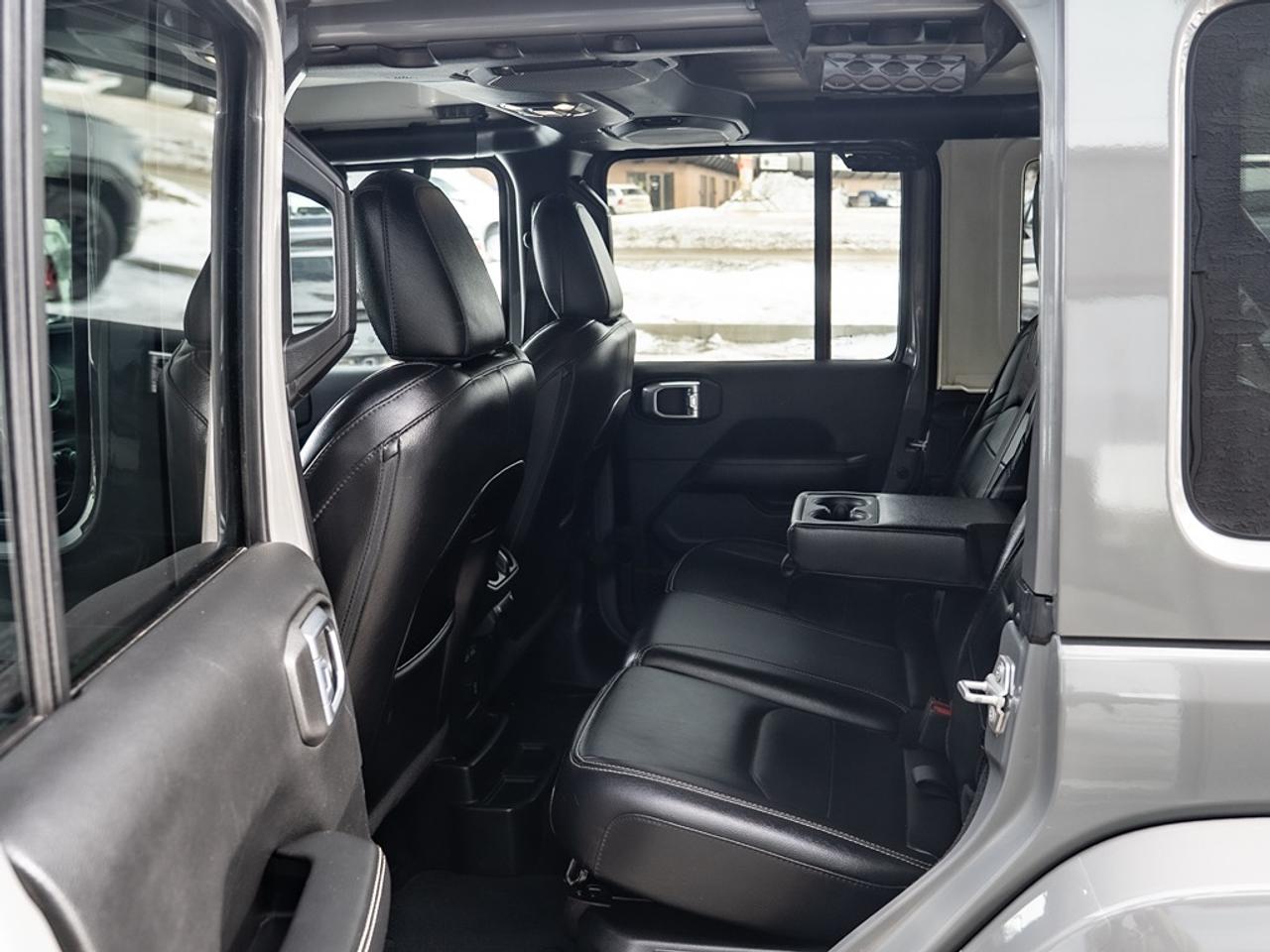 2021 Jeep Wrangler Unlimited Sahara 4X4 Hybrid Photo38