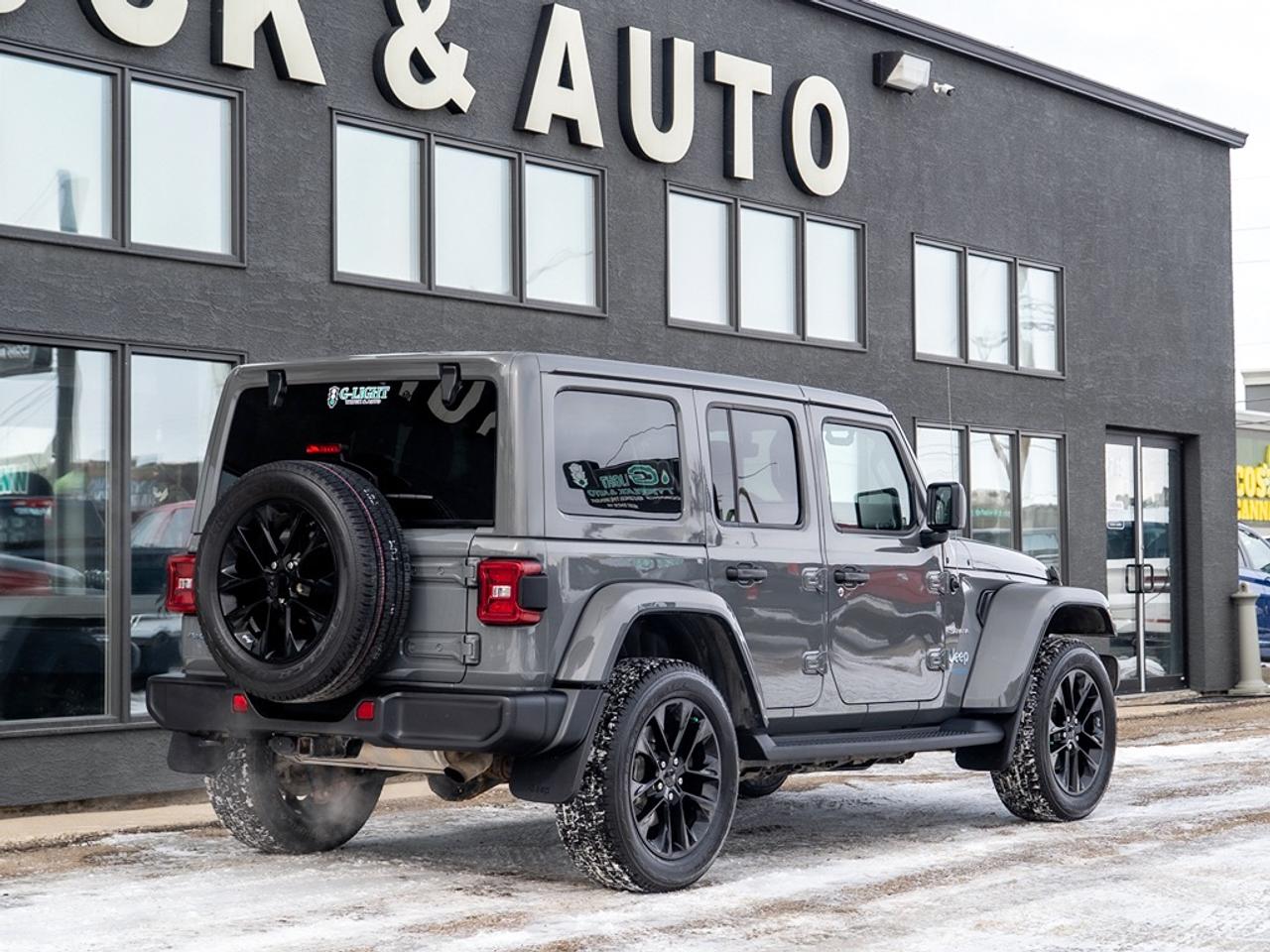 2021 Jeep Wrangler Unlimited Sahara 4X4 Hybrid Photo5