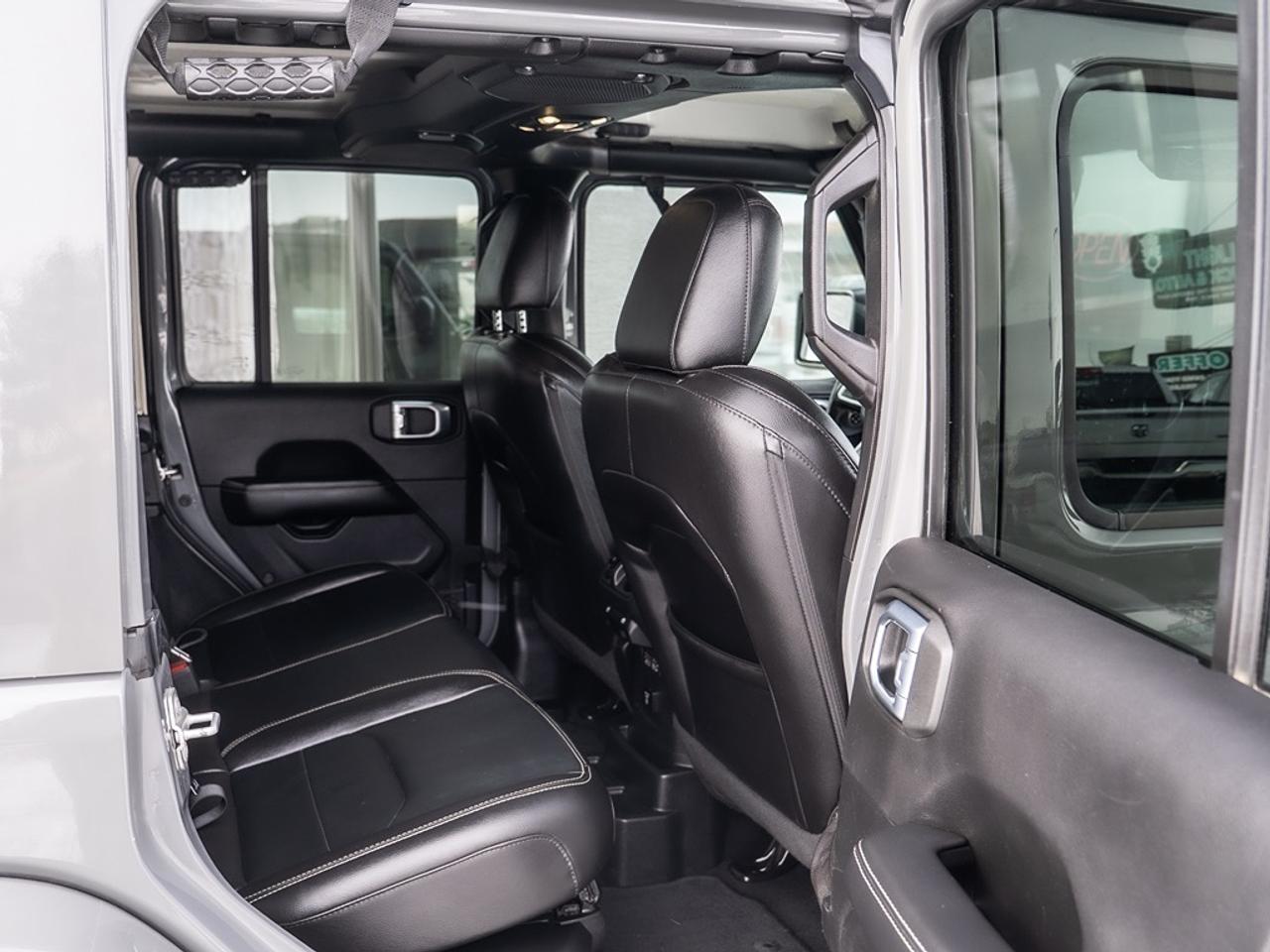 2021 Jeep Wrangler Unlimited Sahara 4X4 Hybrid Photo18