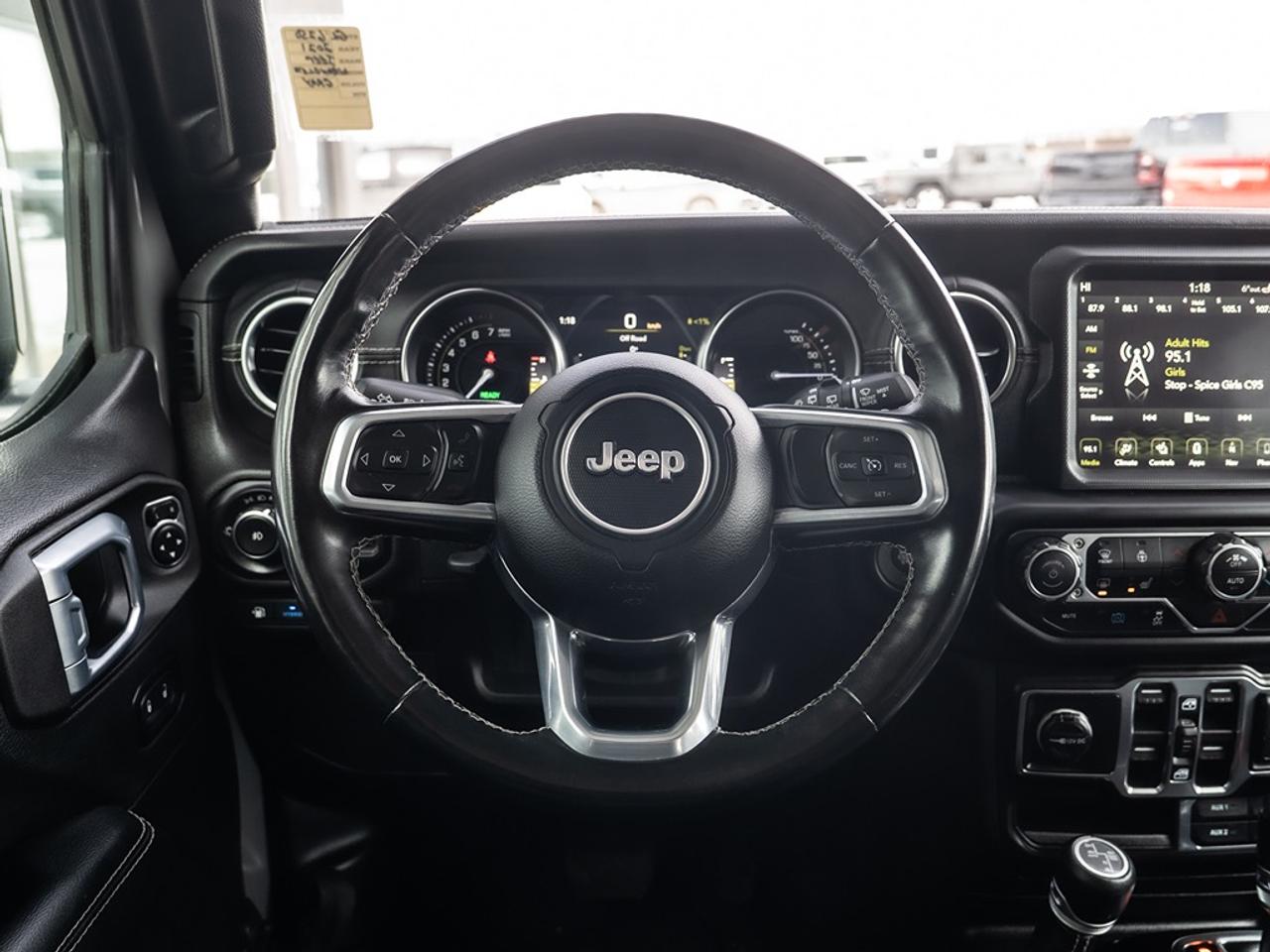 2021 Jeep Wrangler Unlimited Sahara 4X4 Hybrid Photo11
