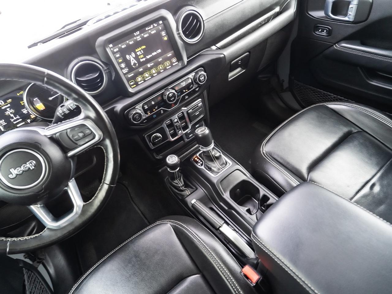 2021 Jeep Wrangler Unlimited Sahara 4X4 Hybrid Photo8