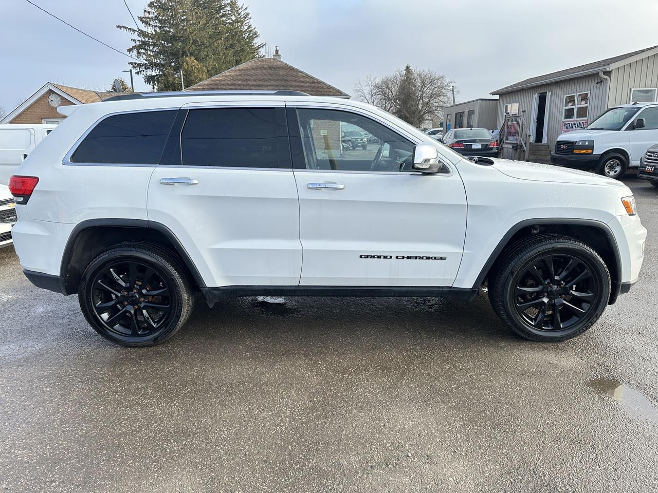 2018 Jeep Grand Cherokee LIMITED, LEATHER, LOADED, 4X4, V6, CERTIFIED Photo
