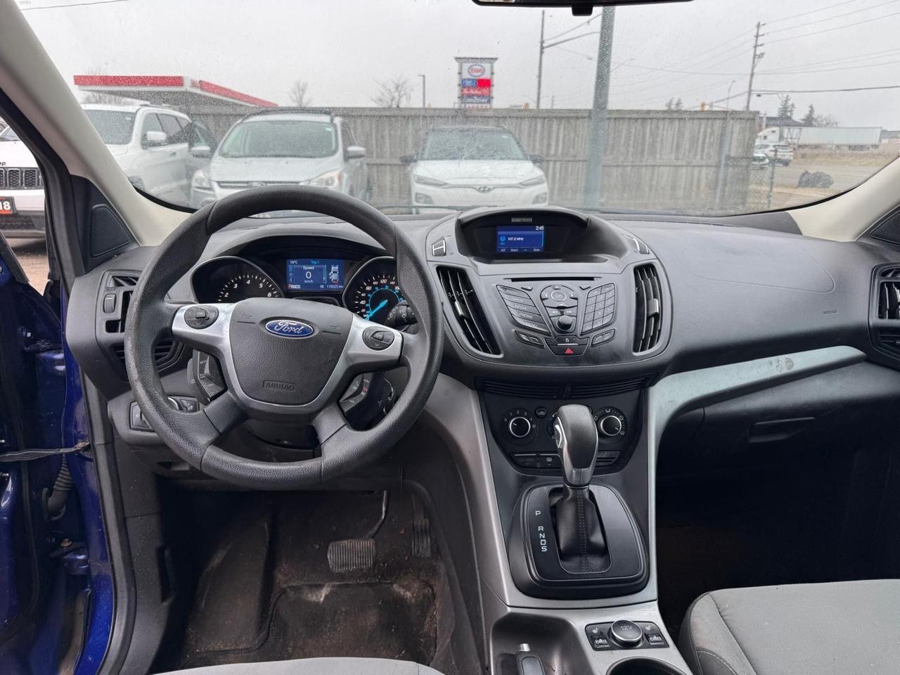 2014 Ford Escape SE, AUTO, ENGINE NEEDS REPAIR, AS IS SPECIAL Photo