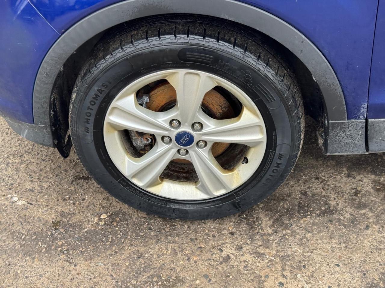 2014 Ford Escape SE, AUTO, ENGINE NEEDS REPAIR, AS IS SPECIAL Photo