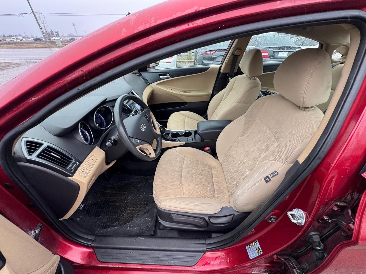 2011 Hyundai Sonata GL Photo