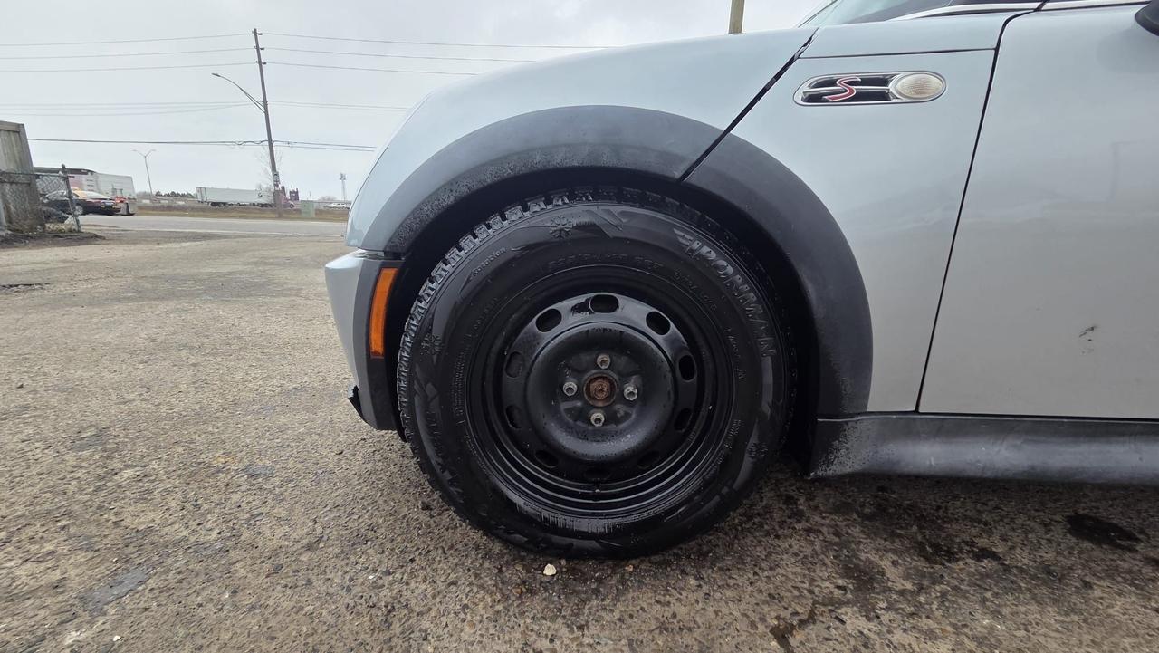 2006 MINI Cooper S, DOES NOT START, MANUAL, AS IS SPECIAL Photo