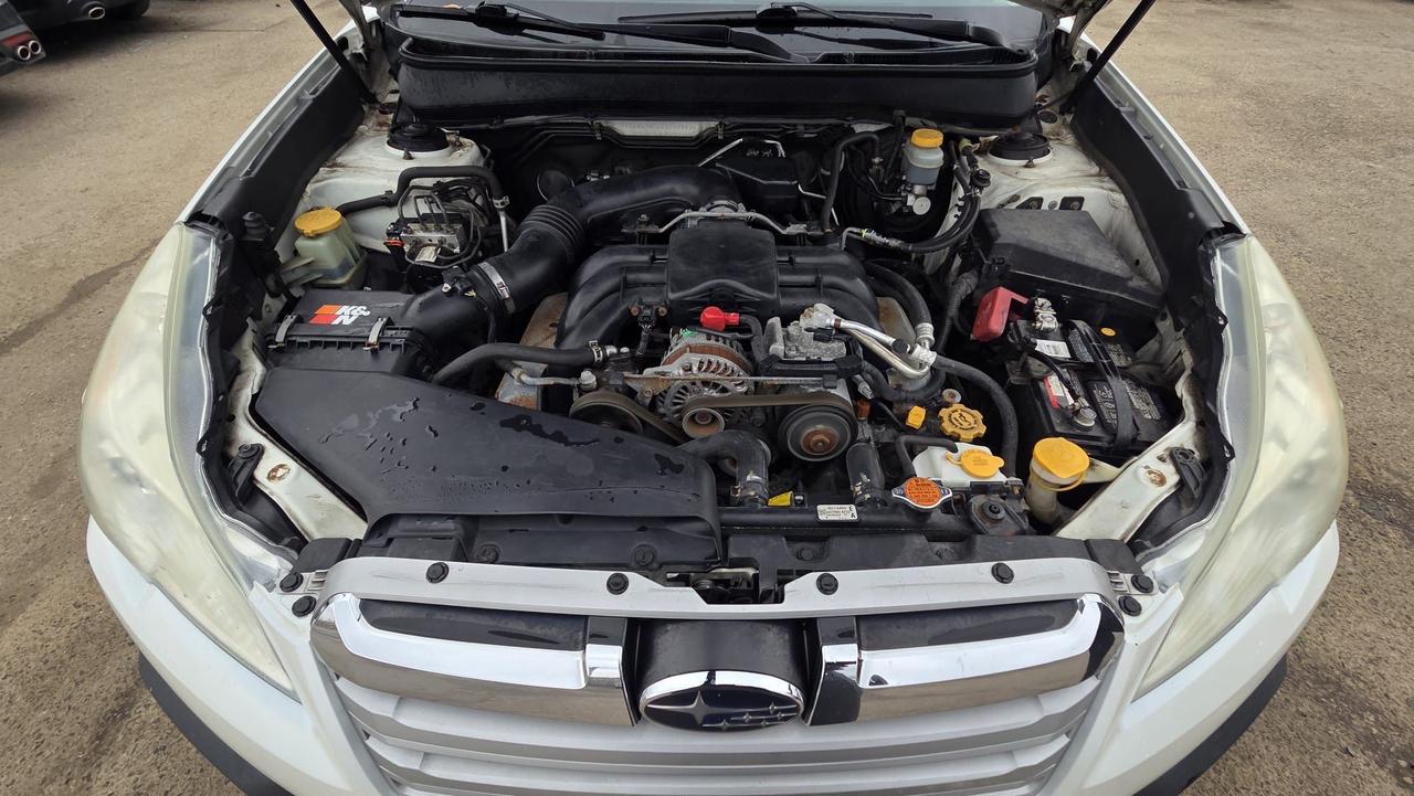 2014 Subaru Outback 3.6R, RUNS WELL, TRANSMISSION ISSUE, AS IS Photo