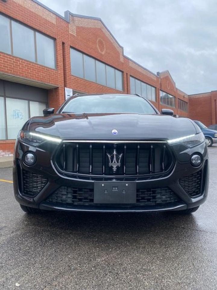 2021 Maserati Levante S GRANSPORT Photo1