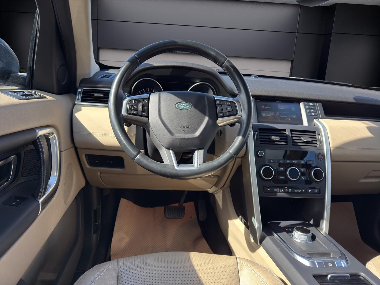 2016 Land Rover Discovery Sport HSE 4WD - Navigation System - Moonroof !!! Photo