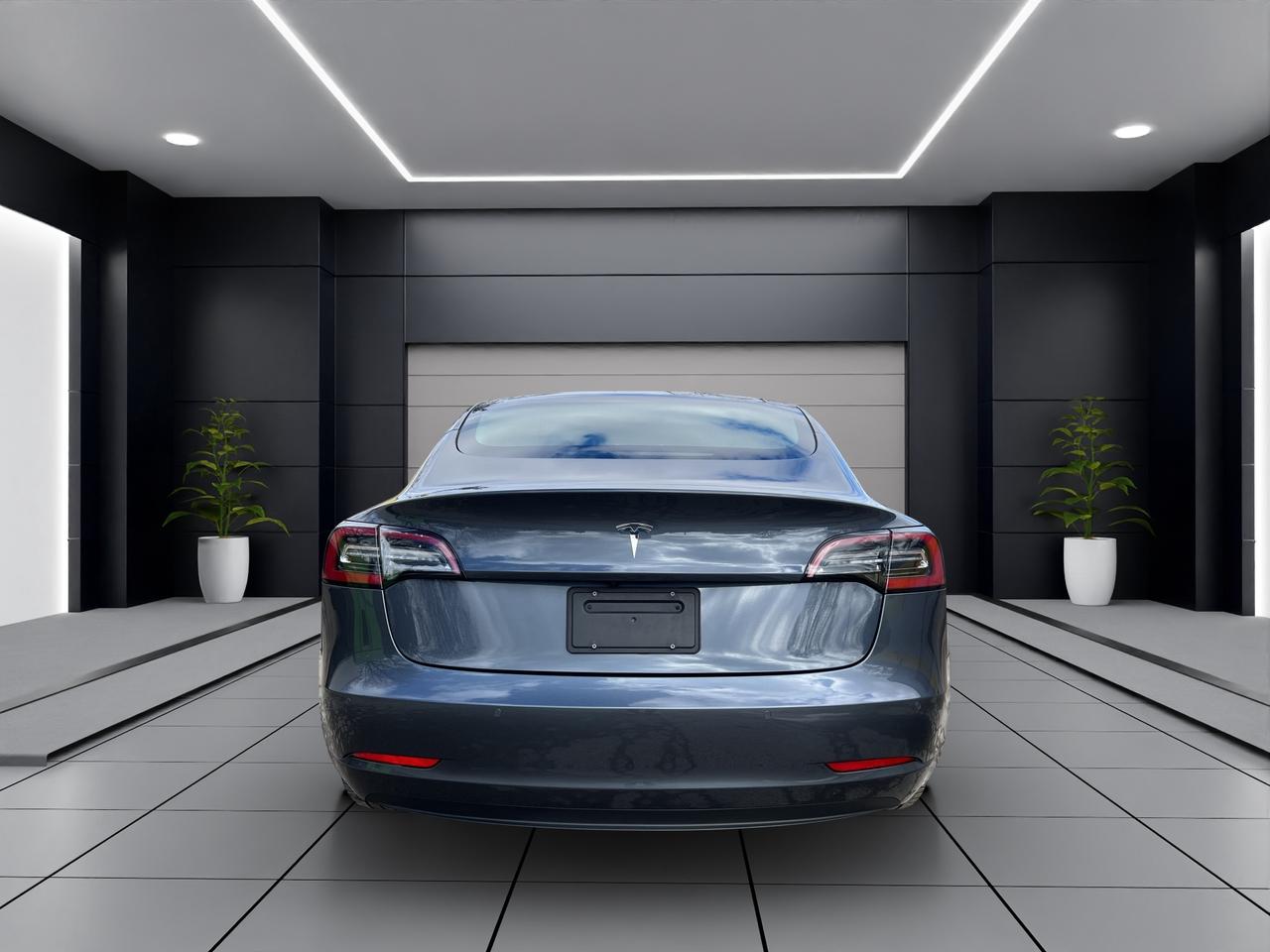 2022 Tesla Model 3 One Owner - Navigation System - Reverse Camera !! Photo