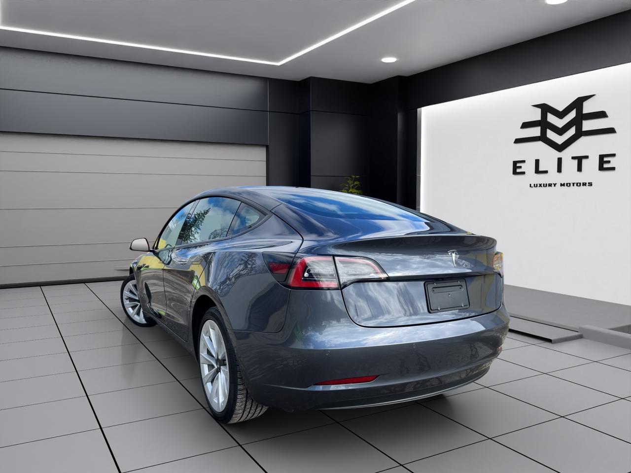 2022 Tesla Model 3 One Owner - Navigation System - Reverse Camera !! Photo