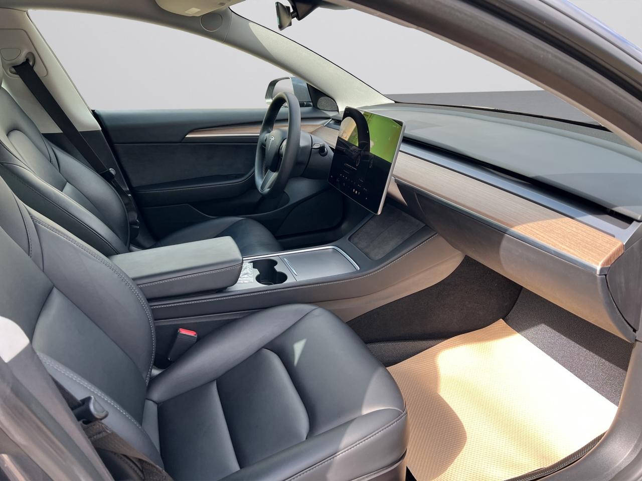 2022 Tesla Model 3 One Owner - Navigation System - Reverse Camera !! Photo